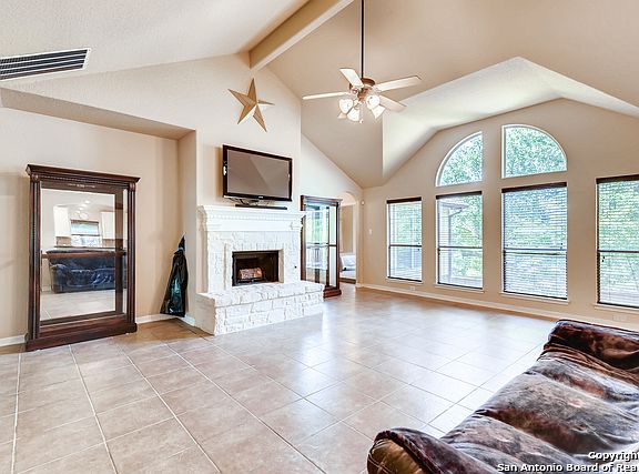 3rd image of 11907 Camp Real Ln