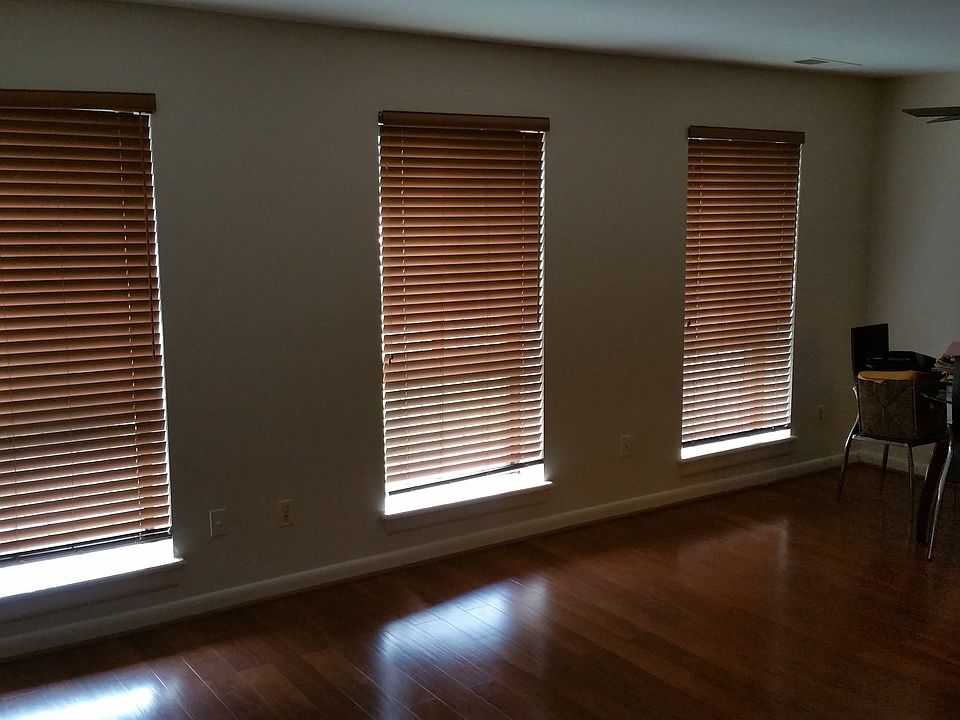 Living Room/ Dining Room