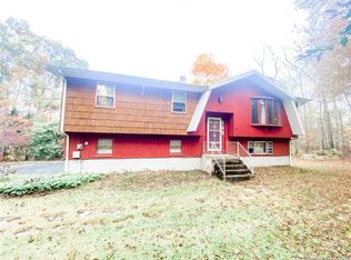 93 Brooklyn Rd, Canterbury, CT 06331