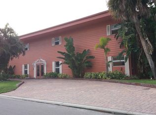 220 Columbia Dr APT 16, Cape Canaveral, FL 32920