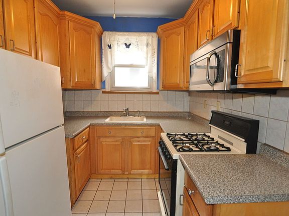 2nd image of 46-14 Skillman Ave #F2