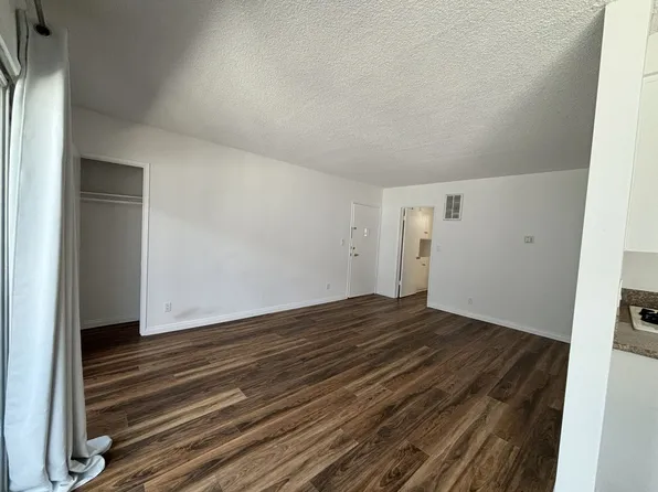 11707 Kiowa Ave, 11707 Kiowa Ave APT 7, Los Angeles, CA 90049