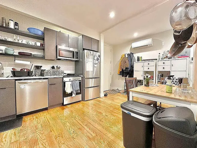 189 Johnson Ave #1A — Photo 1