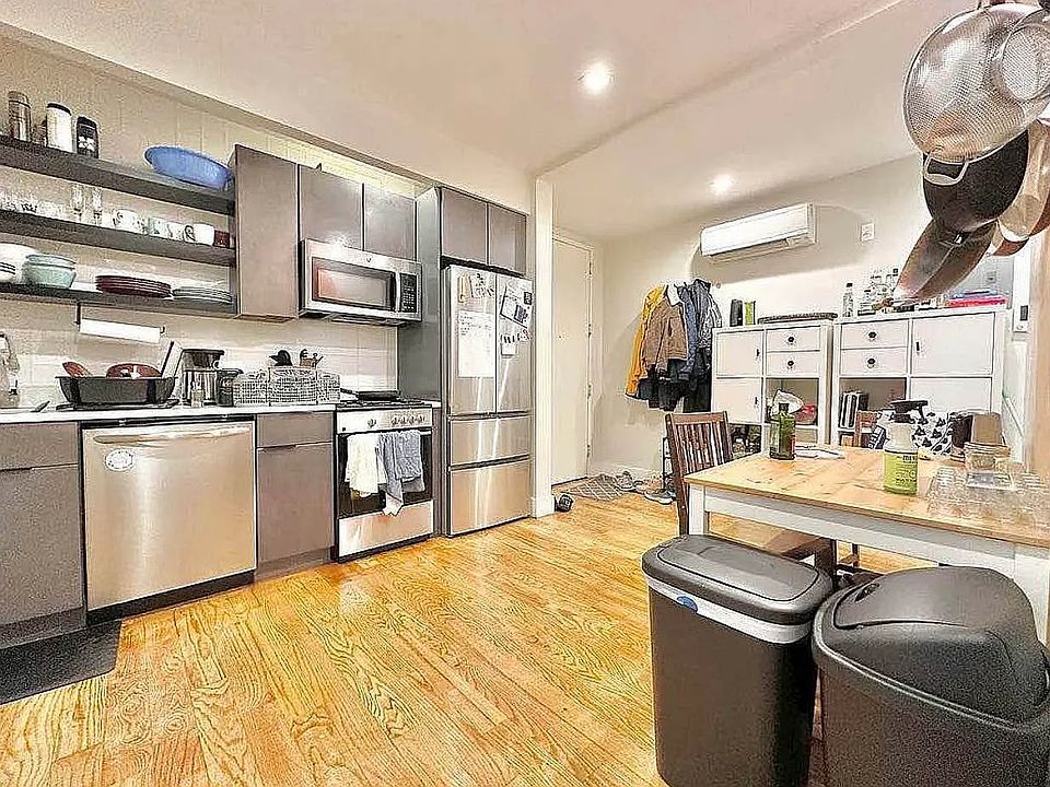 1st image of 189 Johnson Ave APT 1A