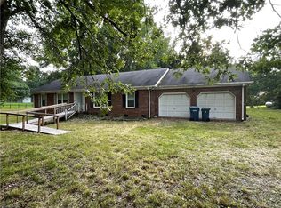 5304 Drake Rd, Greensboro, NC 27406