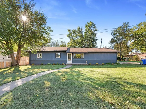 319 E 2nd Ave, Cheney, KS 67025