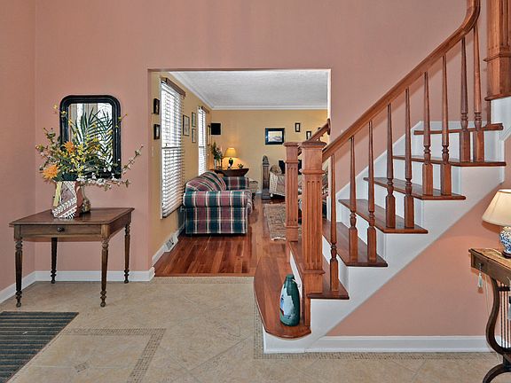 4th image of 30721 Atlanta Ln