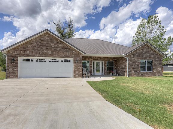 2nd image of 2221 Bennett Wilson Drive