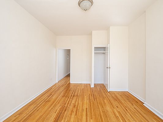 4th image of 124 2nd Ave APT 4C