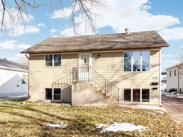 1410 16 1/2 St S, Fargo, ND 58103