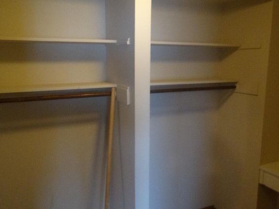 5th image of 330 Altamont Dr