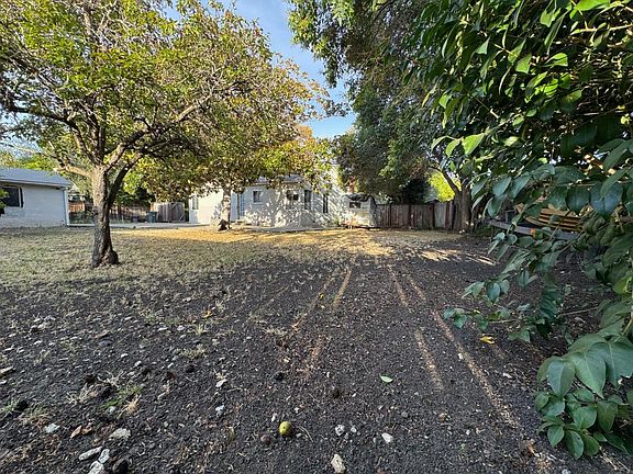 4th image of 1303 Sevier Ave