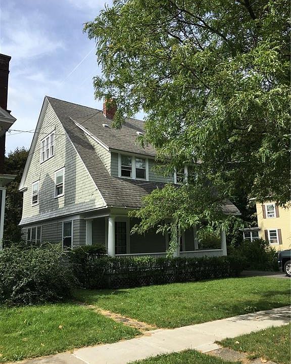 1st image of 208 Clairmonte Ave