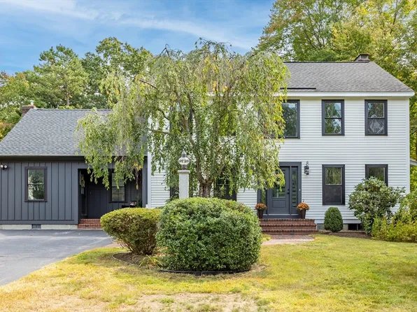 18 Fox Run Dr, Clinton, MA 01510