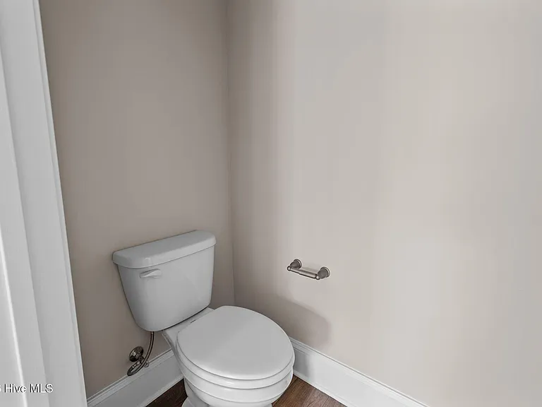 165 Lark Dr — Photo 13