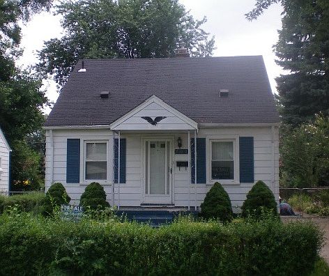 1st image of 24095 Dartmouth St