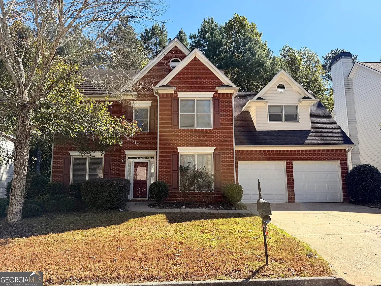 4 bed, 2.5 bath, 2296 sqft, $2,350 — Photo 1