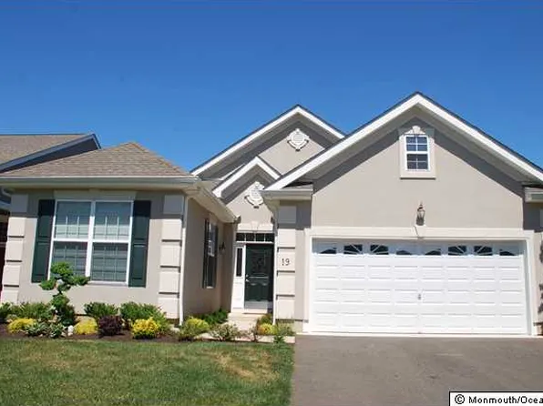 19 Percheron Rd, Manalapan, NJ 07726
