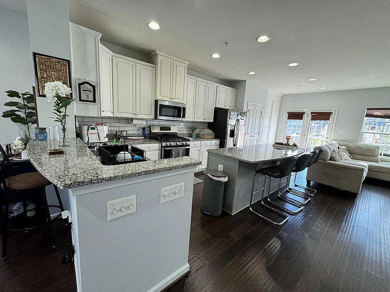4564 Tinder Box Cir — Photo 3