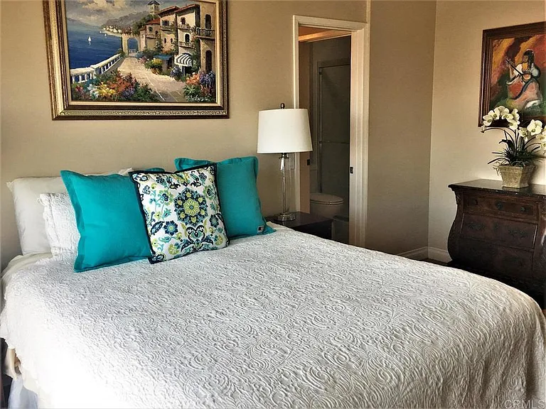 6677 Paseo Del Norte — Photo 13