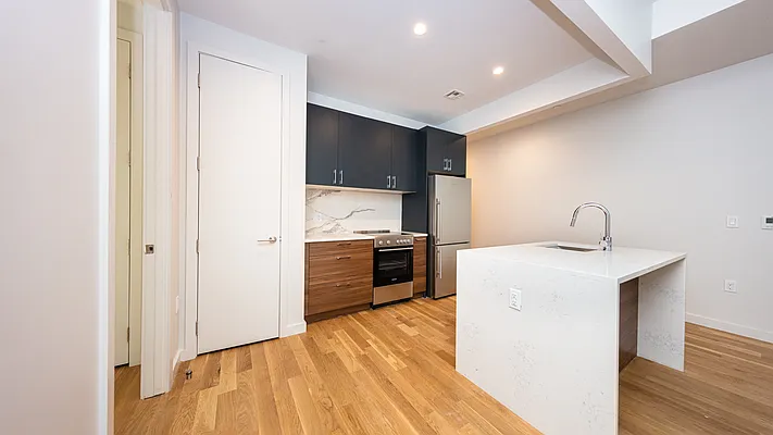 Rented by Nooklyn NYC LLC | media 51