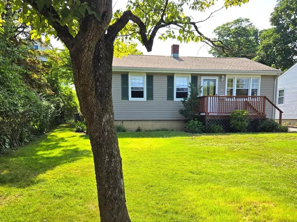 14 Glorney St, Shrewsbury, NJ 07702