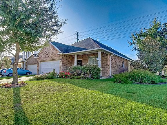 2nd image of 26439 Richwood Oaks Dr