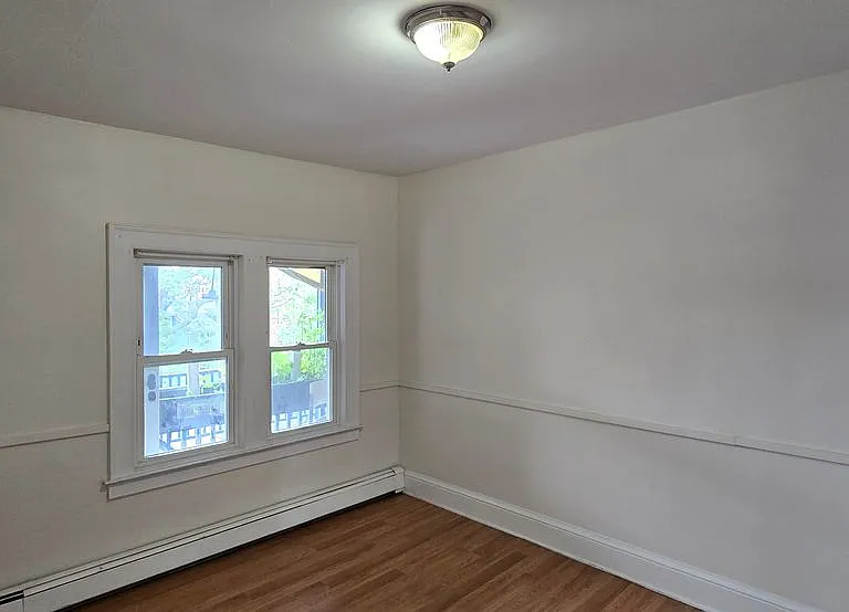 479 Broad St #3 — Photo 4