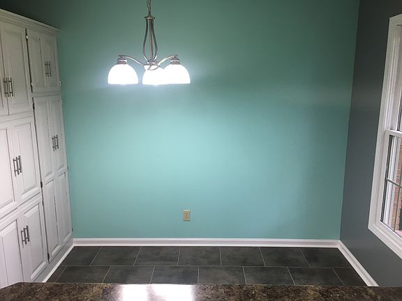 5th image of 104 New Walnut St