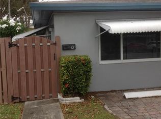 729 NE 6th St, Hallandale, FL 33009