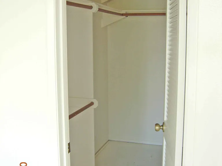 8310 Regents Rd #3F — Photo 9