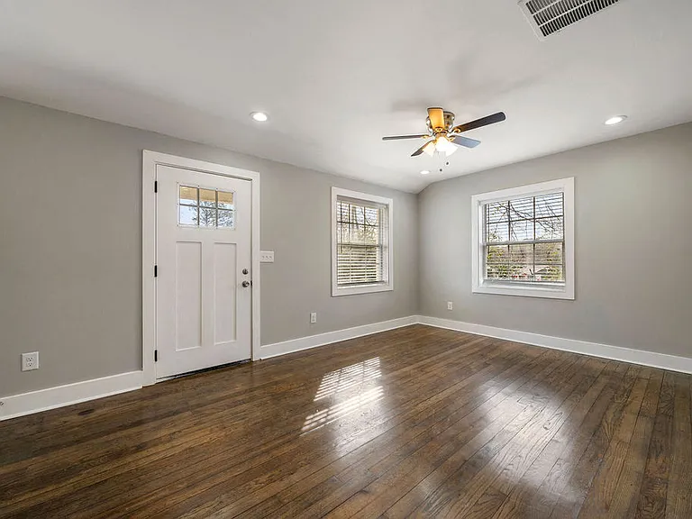 Balfour Marietta — Photo 4