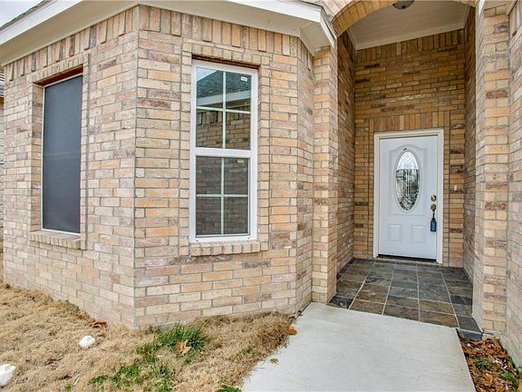 2nd image of 2916 Canberra Ct