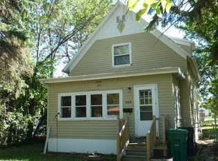 960 4th St N, Carrington, ND 58421