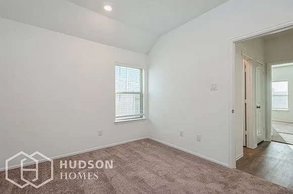 215 Temple Memorial Dr — Photo 8