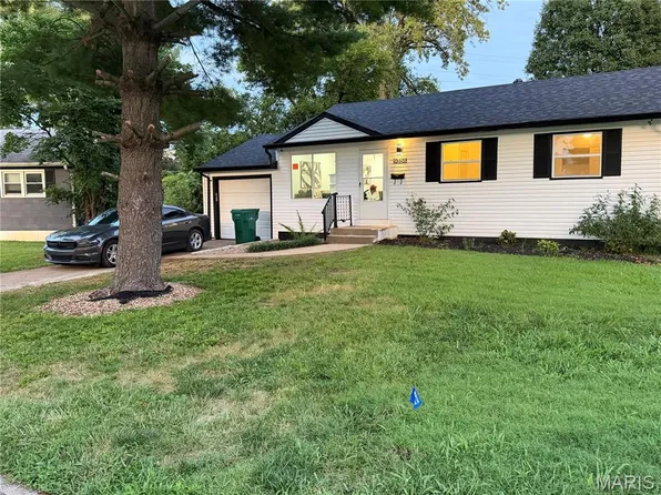9356 Laramie Dr, Saint Louis, MO 63137