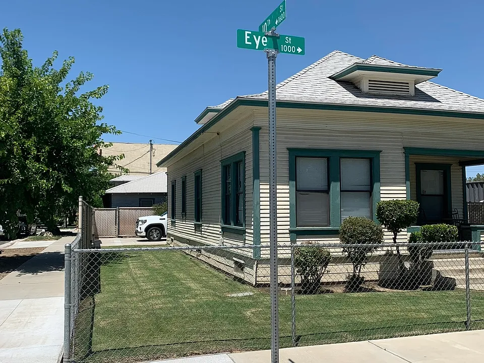1003 Eye St
