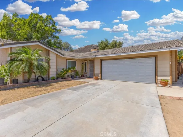 12011 Quantico Dr, Riverside, CA 92505