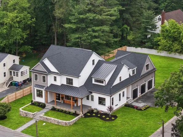 1 Maud Graham Cir, Burlington, MA 01803