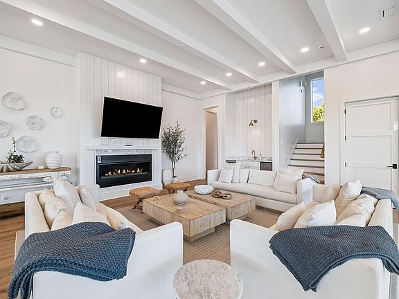 4th image of 100 Brenda Ln