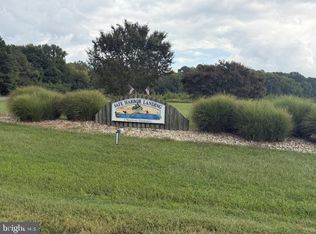 33 Safe Harbor Lndg, Hague, VA 22469