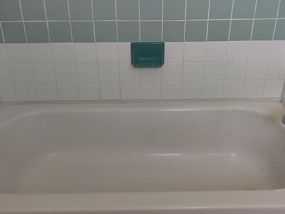 1st image of 3946 N Fontana Ave