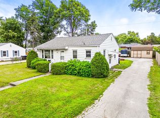 811 E Locust St, Bloomington, IL 61701