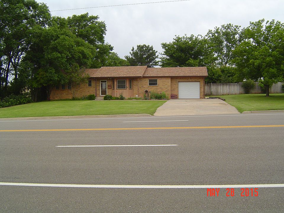 2nd image of 803 S Main St