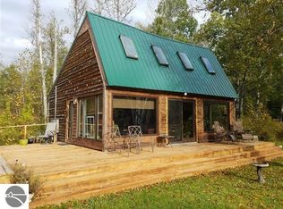 1228 E River Rd, Traverse City, MI 49696