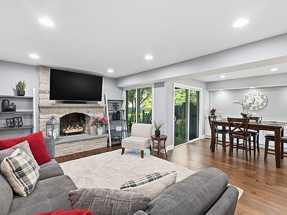 4th image of 1492 Circle Ct