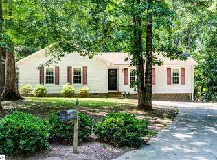 304 Rainwood Dr, Simpsonville, SC 29681