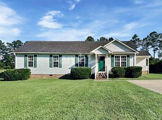 120 Clearwater Dr, Smithfield, NC 27577