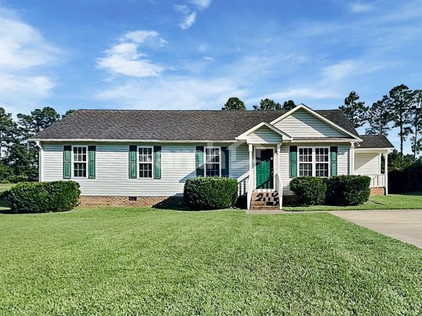 120 Clearwater Dr