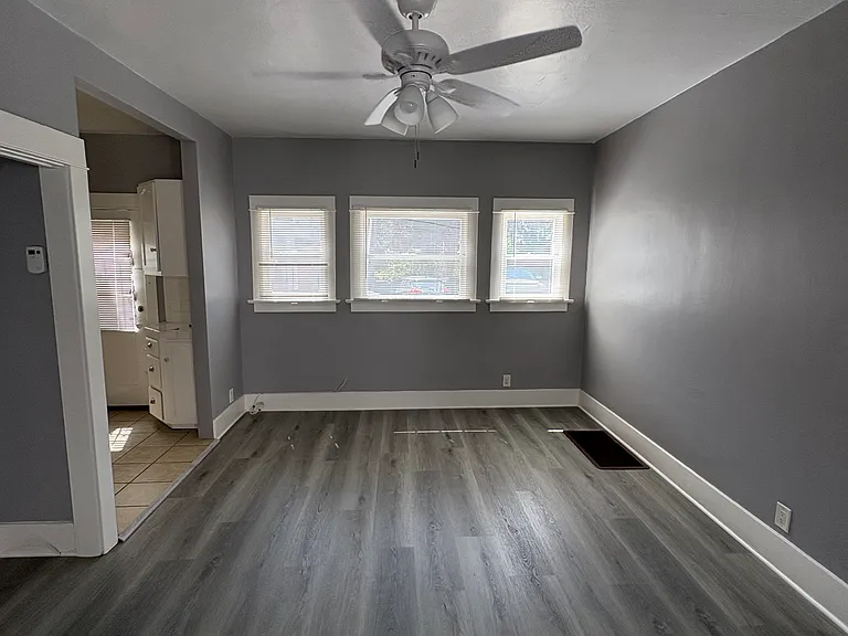 1836 E 1st St #12 — Photo 1